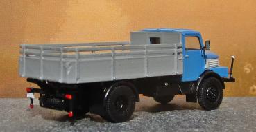 Preview: S4000-1 Pritsche normal erhöhte Vorderwand