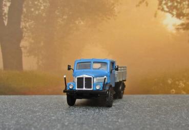 Preview: S4000-1 Pritsche normal erhöhte Vorderwand/Aufsatzbretter, Bausatz